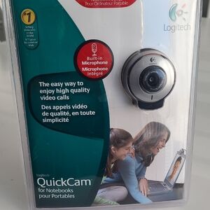 Logitech QuickCam for Notebooks - Silver and Black